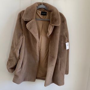Dolce Cabo Faux Fur Coat